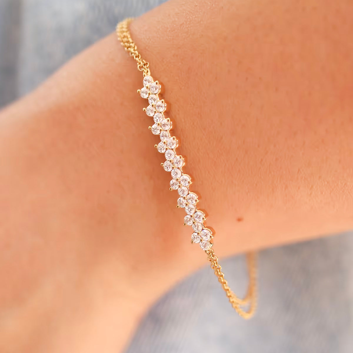 näas Romancing 3/4 ctw Round Lab Grown Diamond Chain Bracelet - 6 Inches + 1 Inch Extender Platinum, DE, VS1