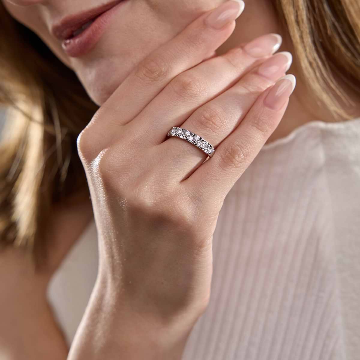 Muse Round Lab Grown Diamond Alternating Band
