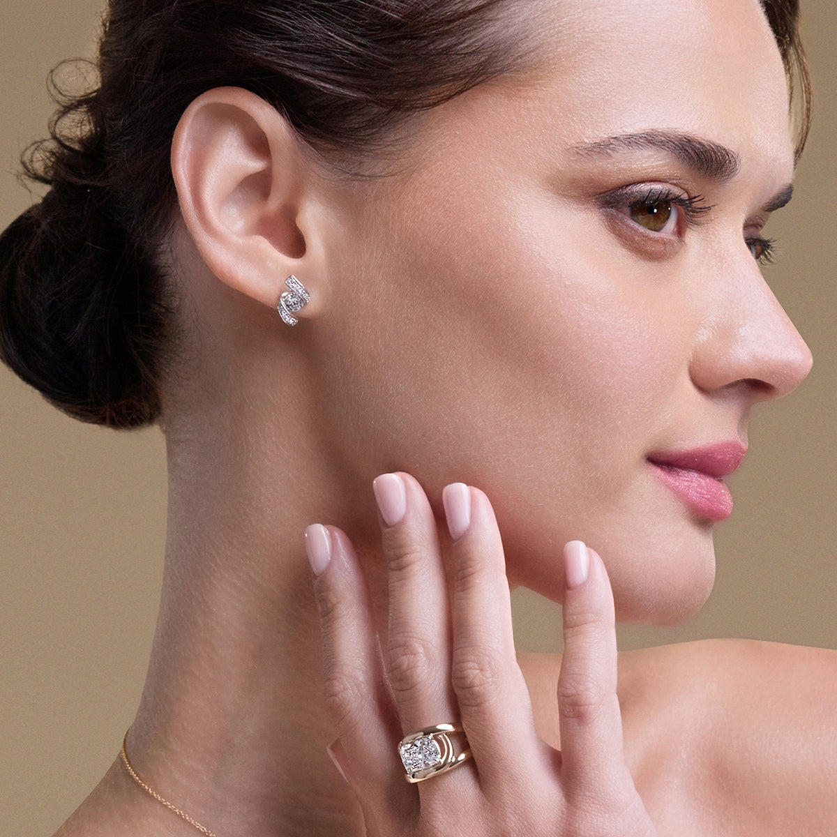 1 1/4 ctw Curve Wave Earrings Platinum, DE, VS1