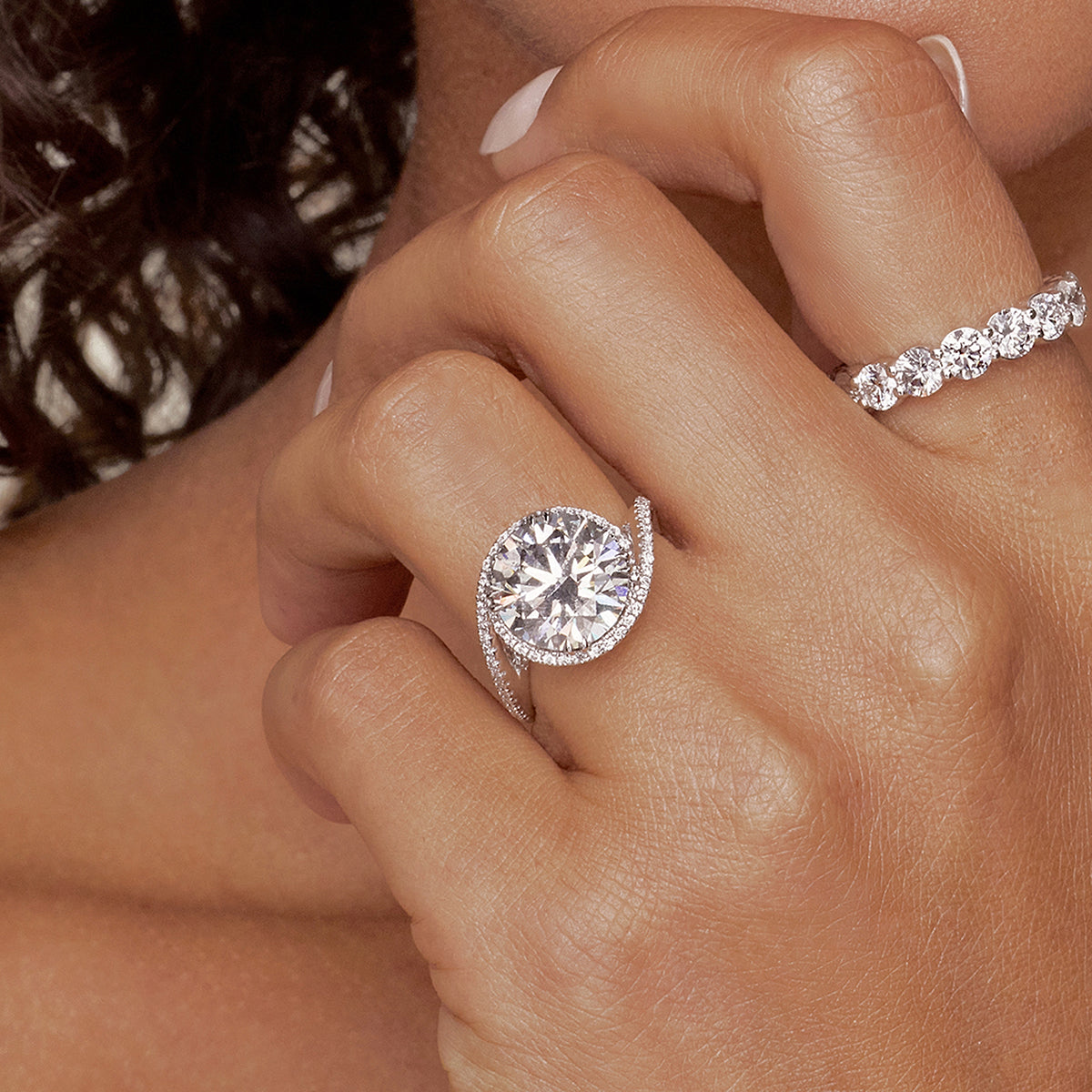 Aquila Round Diamond Bypass Engagement Ring in Platinum - 5.5 CTW