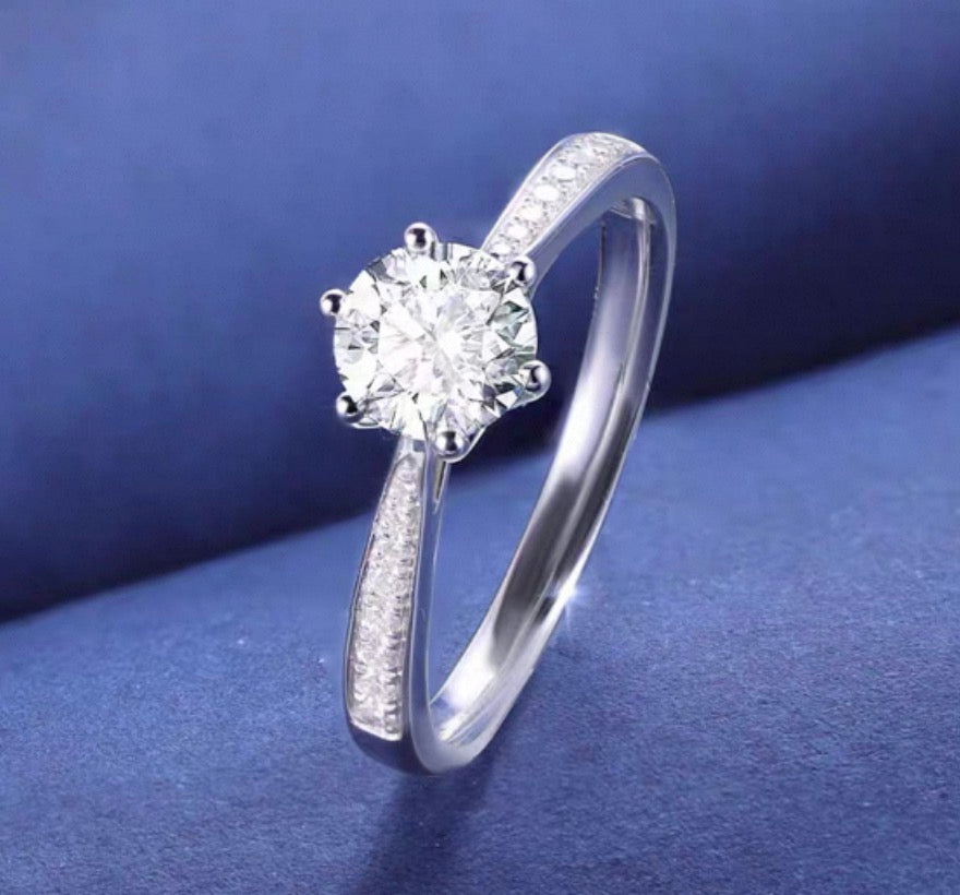 Round Brilliant Pavé Accent Engagement Ring