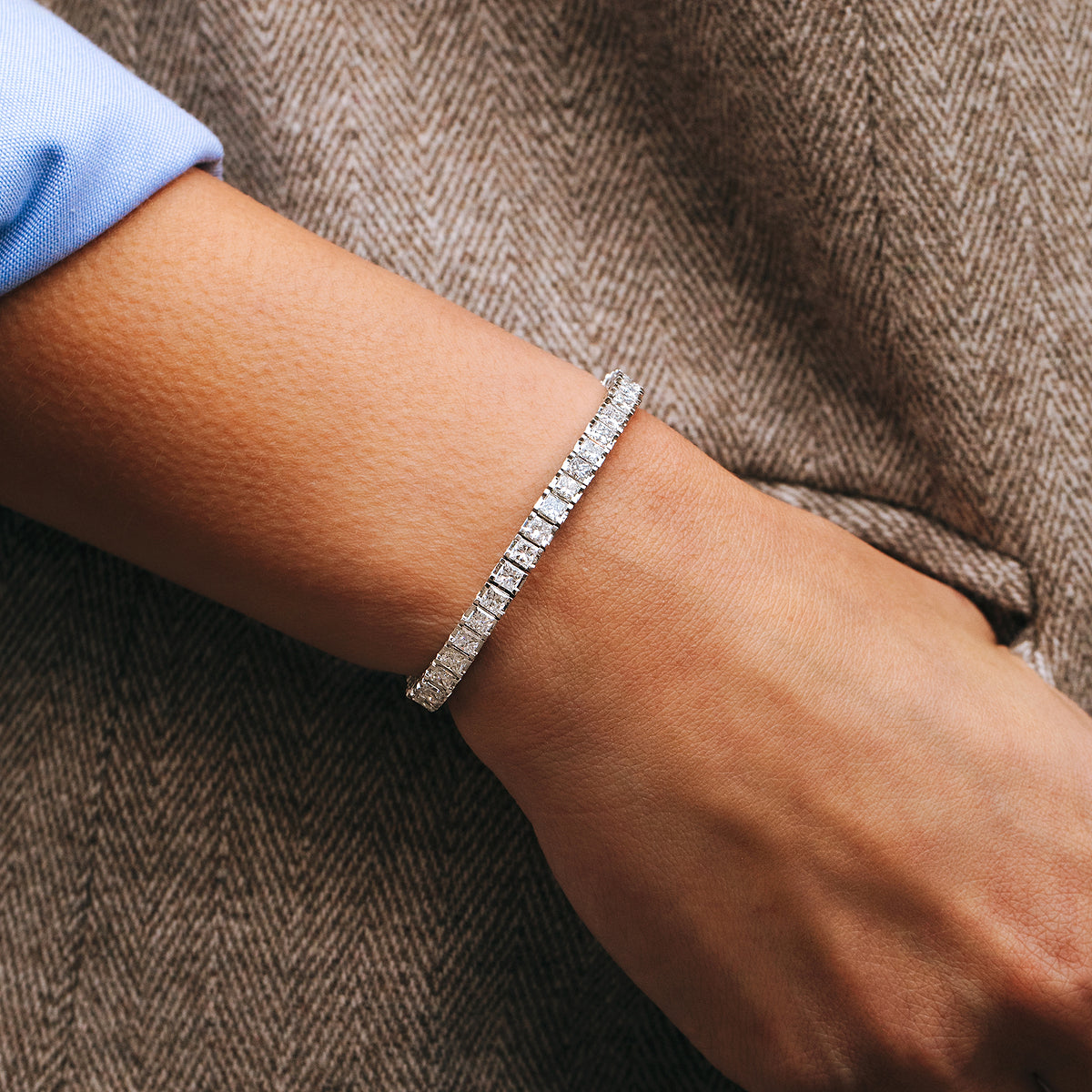 12 ctw Princess Lab Grown Diamond Tennis Bracelet - 8 Inches    Platinum, DE, VS1