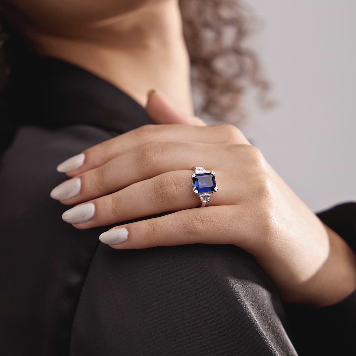 Lily Emerald Sapphire Three Stone Ring with Trapezoid Diamonds in 14K Rose Gold - 6 CTW